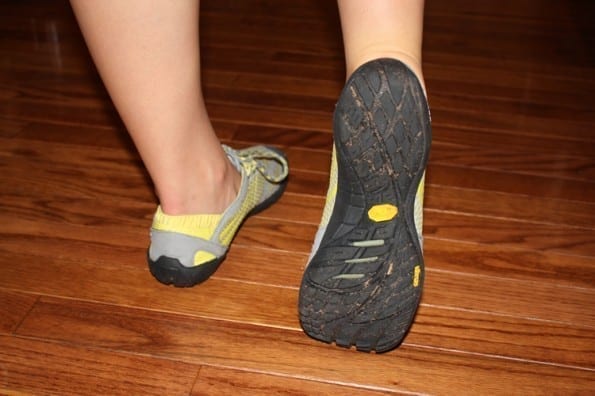 10-merrell-barefoot-pacegloves