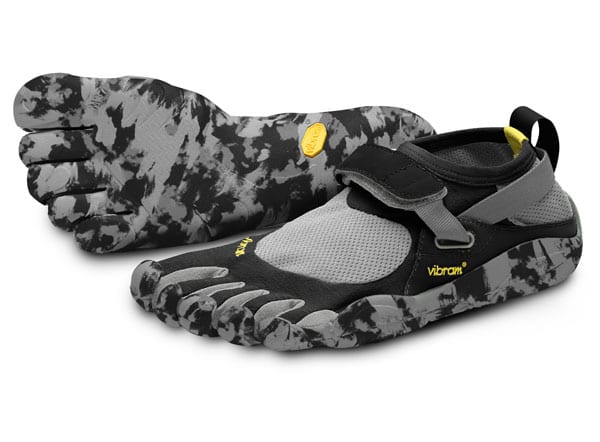 The NavyTimes Chimes in on FiveFingers in the Military